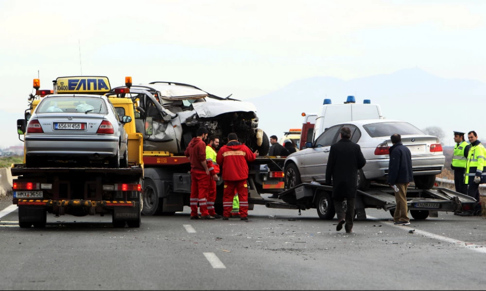 Καραμπόλα με 7 οχήματα ν στην Περιφερειακή Οδό Θεσσαλονίκης